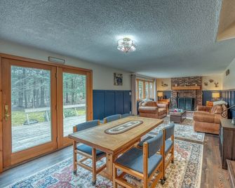 The Monk's Cottage-White Mountains, Pet Friendly - Woodstock