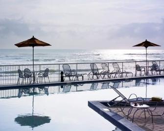 One Bedroom Ocean Front Luxury Condo, Daytona Beach, Florida (1921588) - Daytona Beach Shores - Pool