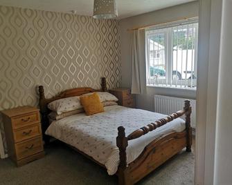 En-suite Bedroom in a quiet bungalow - Porthmadog - Bedroom