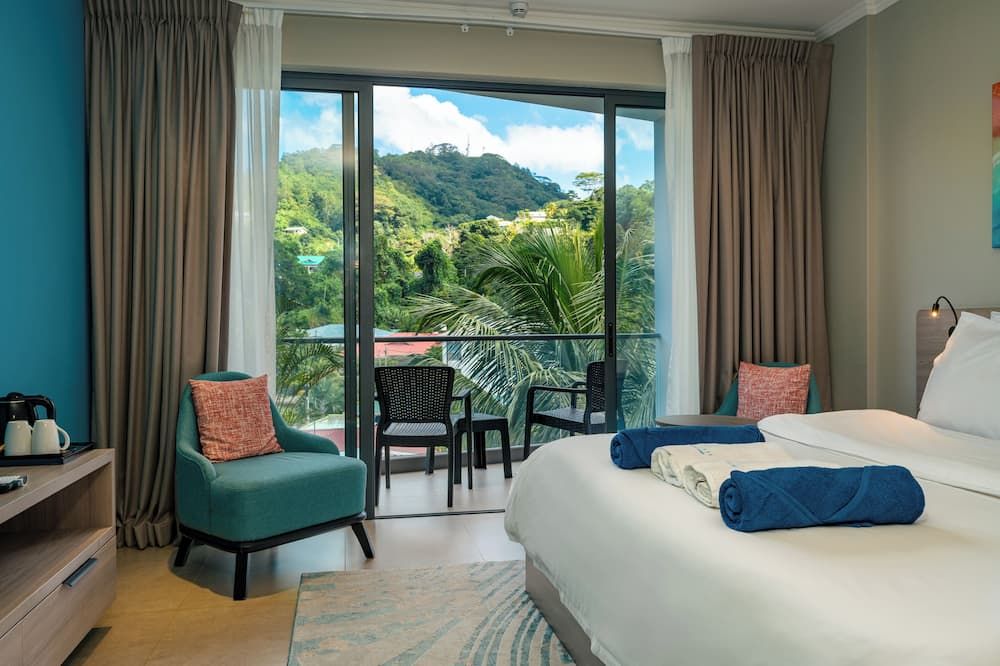 Thalassa Seychelles Hotel Apartments - Beau Vallon - Bedroom
