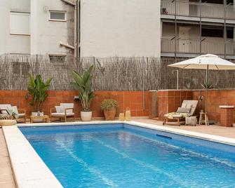 Canela Homes Costa Casa Aila - Castelldefels - Kolam