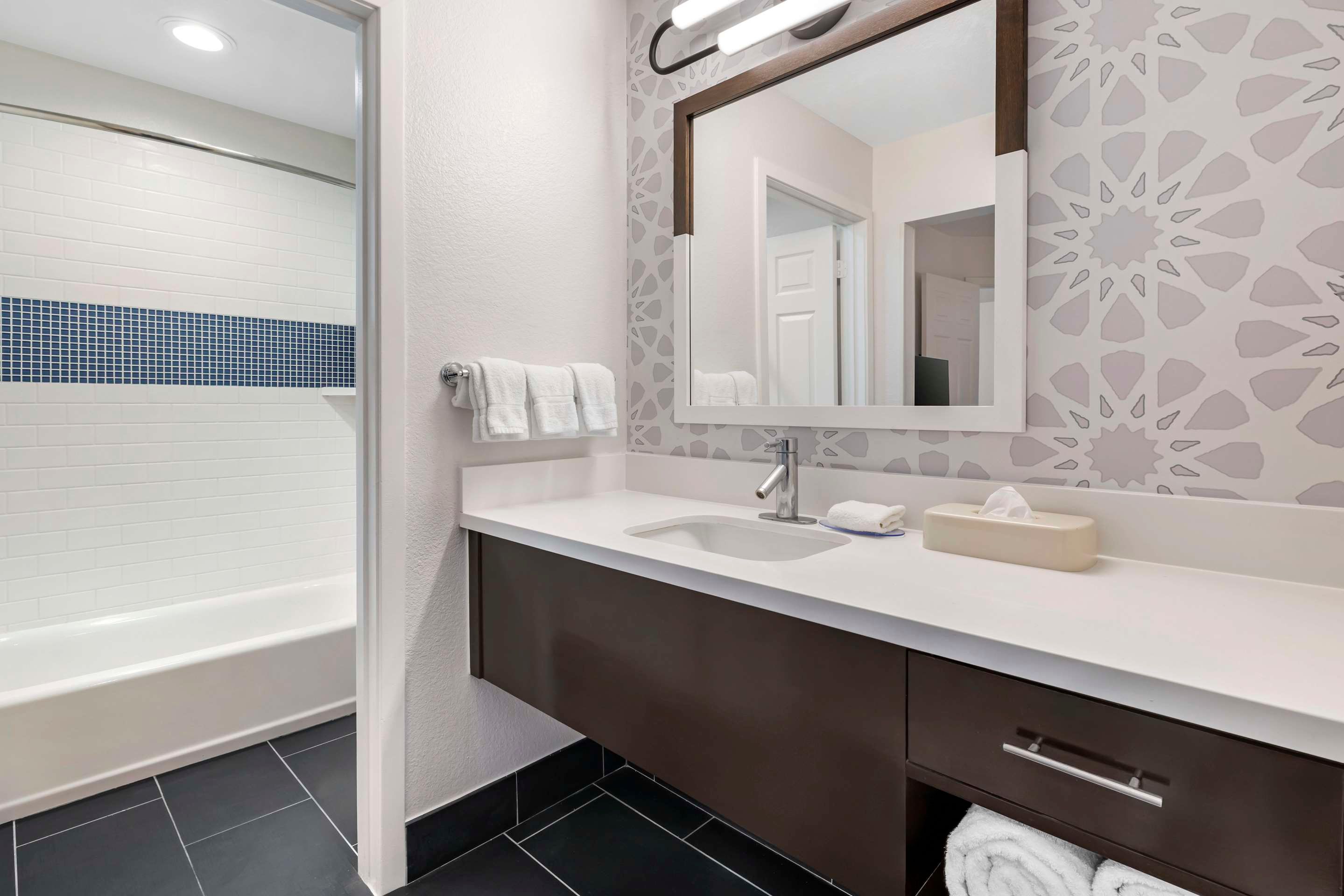 Sonesta ES Suites Chatsworth