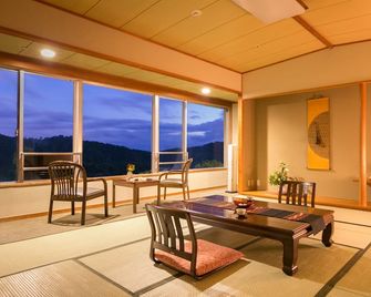 Sahimeno - Oda - Habitación