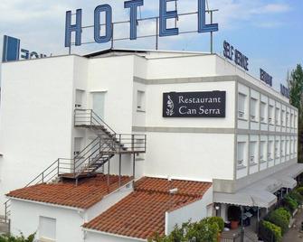 Hotel Vilobi - Vilobí d'Onyar - Gebouw