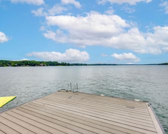 Boat Dock and Stunning Views Lake Martin Retreat! - Alexander City