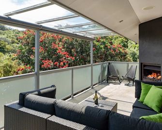 Double Bays Beauty - Stay Waiheke - Oneroa - Балкон