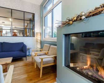 Hôtel Spa De La Citadelle Lorient - Port-Louis - Sala de estar