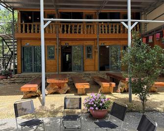 Thanh Binh Homestay Mang Den 47tc - Kon Tum - Patio