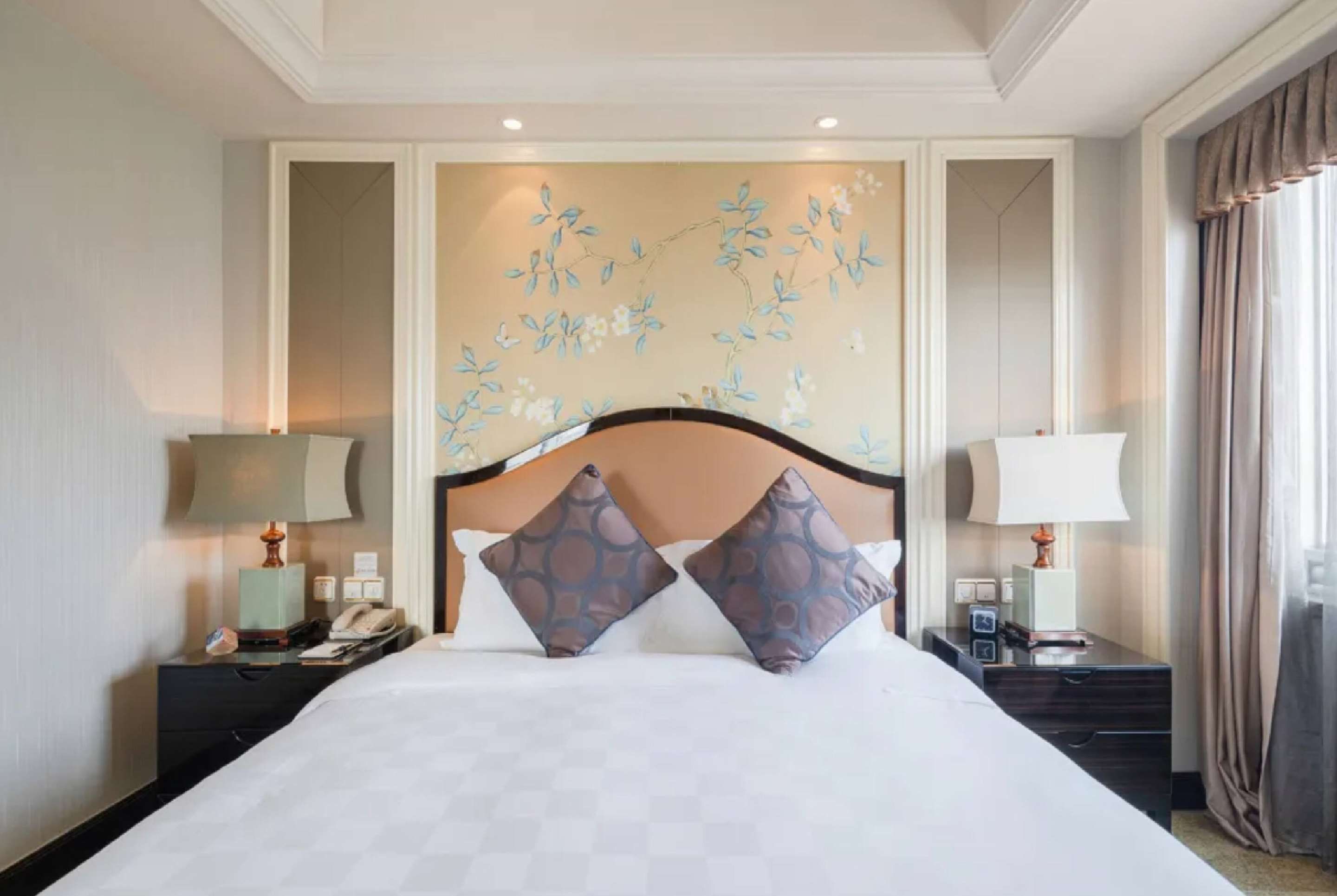 رمادا بلازا تيان لو - وهان - غرفة نوم