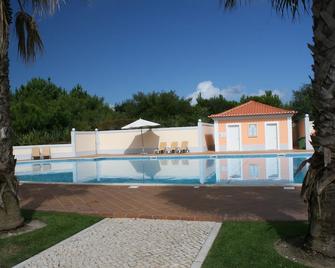 Luxury house at Praia D'el Rey Golf & Beach Resort - Amoreira - Pool