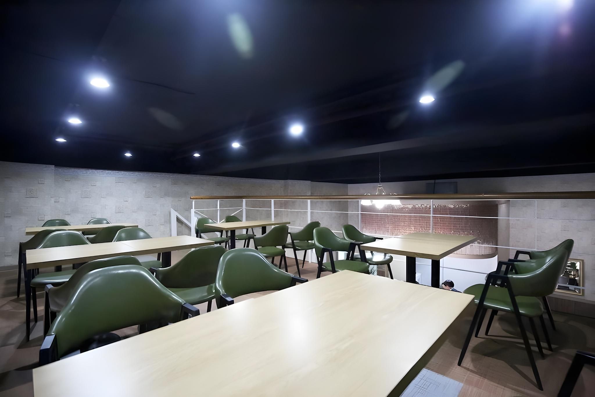 Crystal Residence Hotel