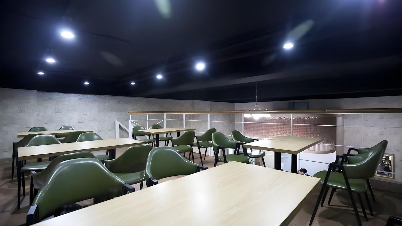 Crystal Residence Hotel