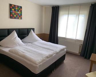 Pensionett - Bernburg - Schlafzimmer