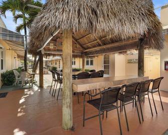 Expo Motel - Hollywood - Patio