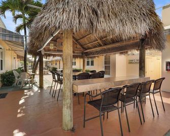 Expo Motel - הוליווד - פטיו