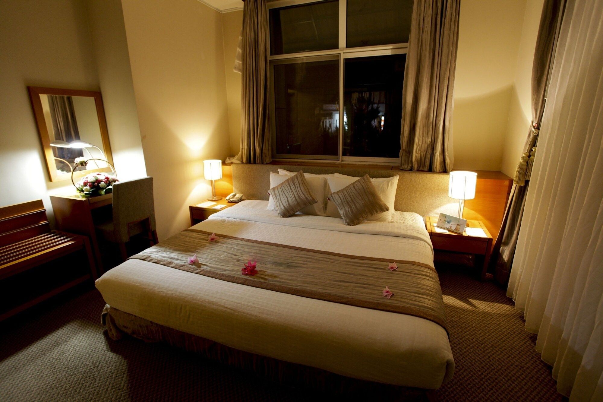 Muong Thanh Holiday Da Lat Hotel - דה לאט - חדר שינה