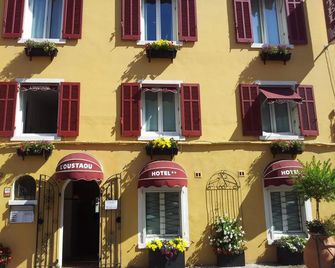 Hôtel L'Oustaou - Le Lavandou