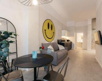 Chic & Cozy Stay in Valencia - Valencia