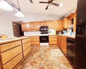 Pascagoula River Accesspeaceful Sun Rises Boat Slip - Gautier - Kitchen