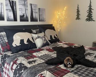 Cozy Quarters- Perfect getaway in Two Harbors- also has trailer parking! - Two Harbors - Habitación