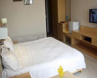 Hotel Deo Residency And Resorts - Byasanagar - Habitación