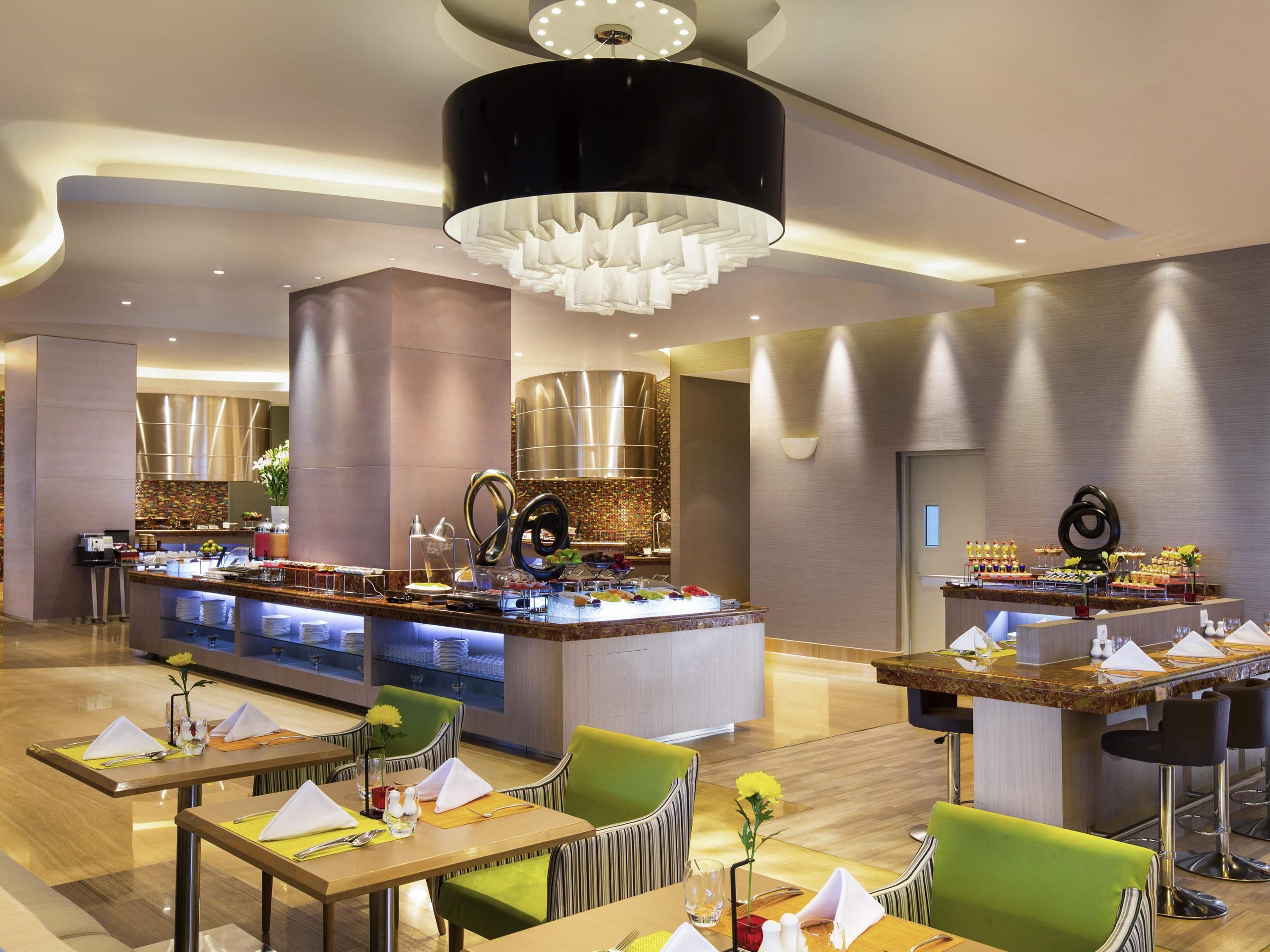 Novotel Tangerang - Tangerang City - מסעדה