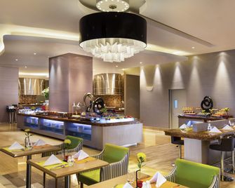 Novotel Tangerang - Tangerang City - מסעדה