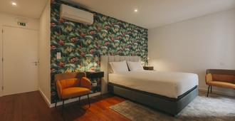 Azores Inn - Family Suites Hostel - Ponta Delgada - Makuuhuone