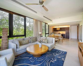 The Collections Beach Front Resort - Da Nang - Living room
