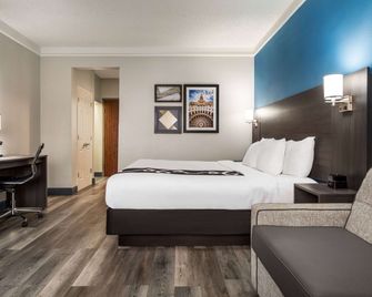 La Quinta Inn & Suites by Wyndham Round Rock North - ראונד רוק - חדר שינה