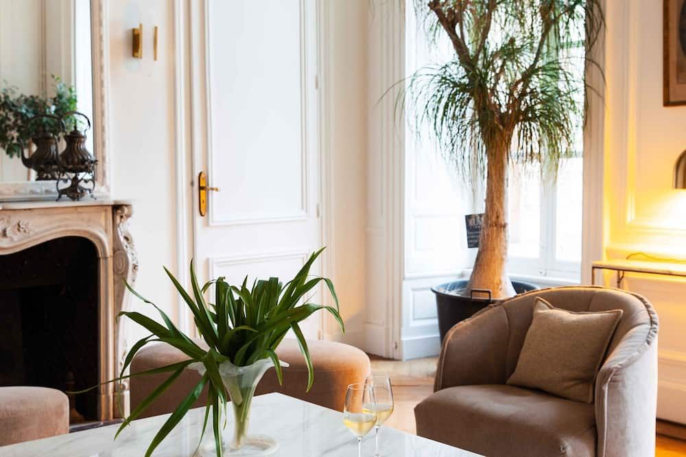 Chateau De La Bucherie