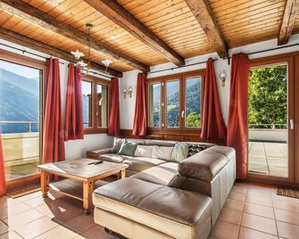 Charmant logement familial à Euseigne - Hérémence - Salon