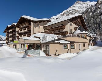 Hotel Andreas Hofer - St. Leonhard im Pitztal - Rakennus