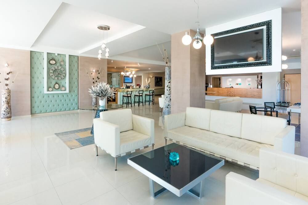 إلينوتل سيرميليا ريزورت - شامامل جميع الخدمات