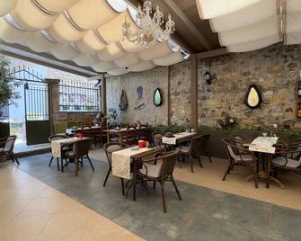 Olivia 1845 Guest House - Ayvalik - Εστιατόριο