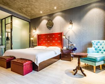 Kunming Ganlan Gongshe 1966 Wenchuang Hotel - קונמינג - חדר שינה