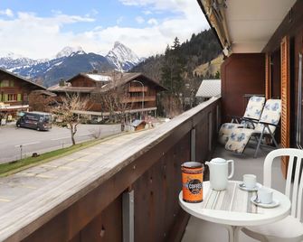 Apartment Arlette Nr- 34 by Interhome - Gstaad - Balcony