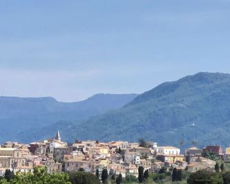 Tenuta Albachiara - Naso - Außenansicht