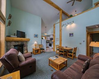 Trapper`s Treasure 5B - Leadville - Living room