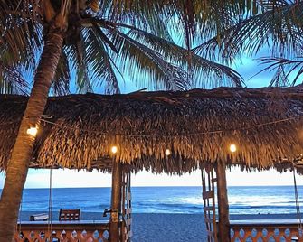 El Belga Loco - Las Peñitas - Beach