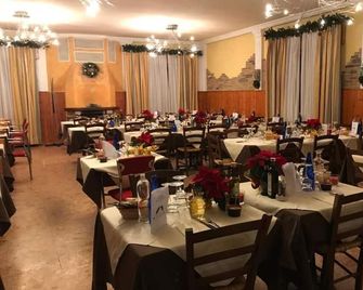 Hotel Oasi Este - Este - Restaurant