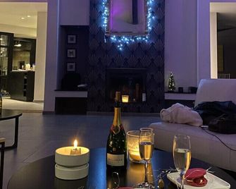 Villa des Templiers - 20 min Brussels Airport - Wavre - Restaurant