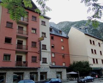 Villa de Canfranc - Canfranc - Building