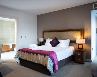 Ballyrobin Hotel - Crumlin - Bedroom