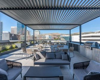 Modern dntwn apt- prime location - סולט לייק סיטי - מרפסת