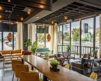 The Lum Hotel Los Angeles Stadium District - אינגלווד - מסעדה