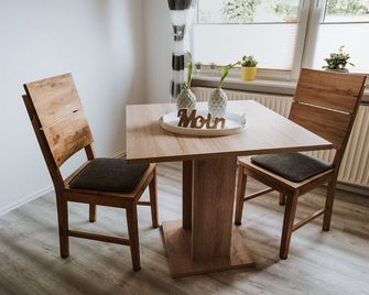Ferienwohnung Zwischen den Feldern - Apen - Dining room
