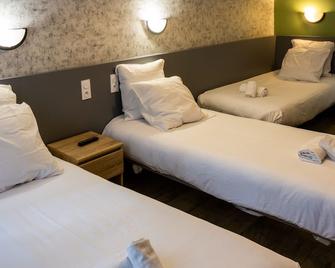 Hotel Luxia - Paris - Bedroom