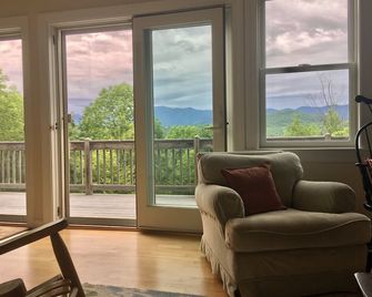 Mountain House with Beautiful Views Sugar Hill/Franconia, NH - Sugar Hill - Balcony