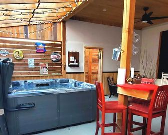 Enjoy relaxing night without having to leave.. sit back and relax while I cook. - Beresford